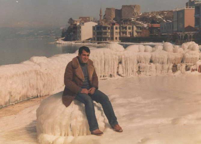 buzluegirdir3.jpg (28793 bytes)